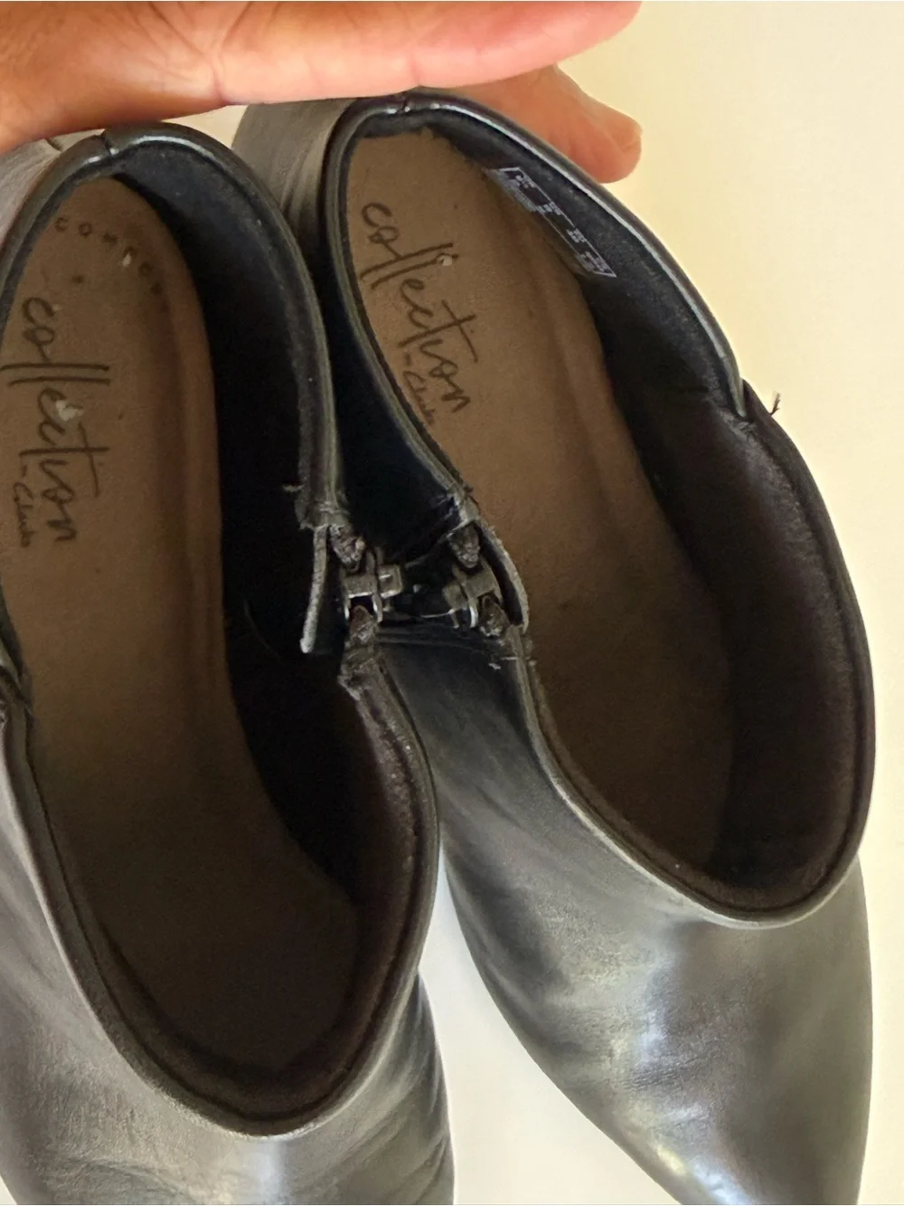 Clarks Linvale Sea Black Leather Ankle Booties